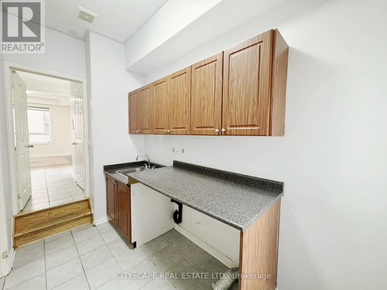 19 Selhurst Drive, Brampton, Ontario  L6P 1A2 - Photo 49 - W13691444