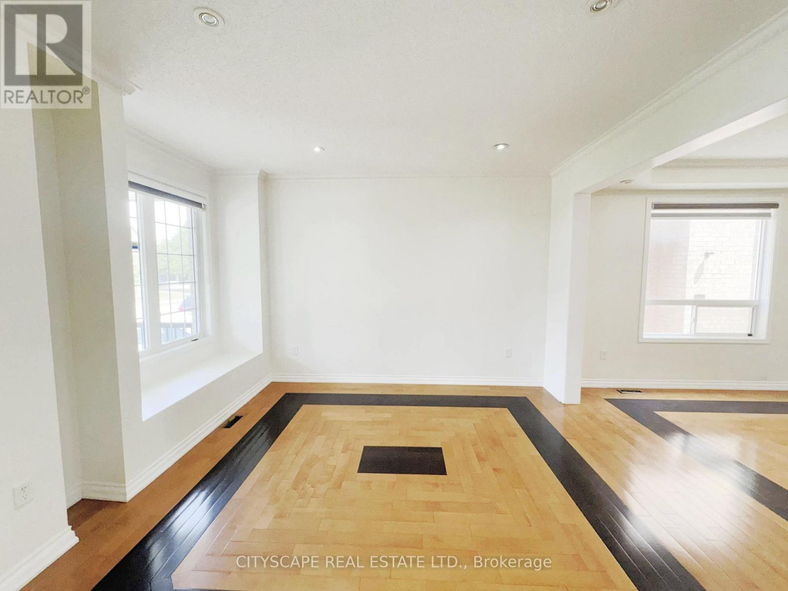 19 Selhurst Drive, Brampton, Ontario  L6P 1A2 - Photo 7 - W13691444