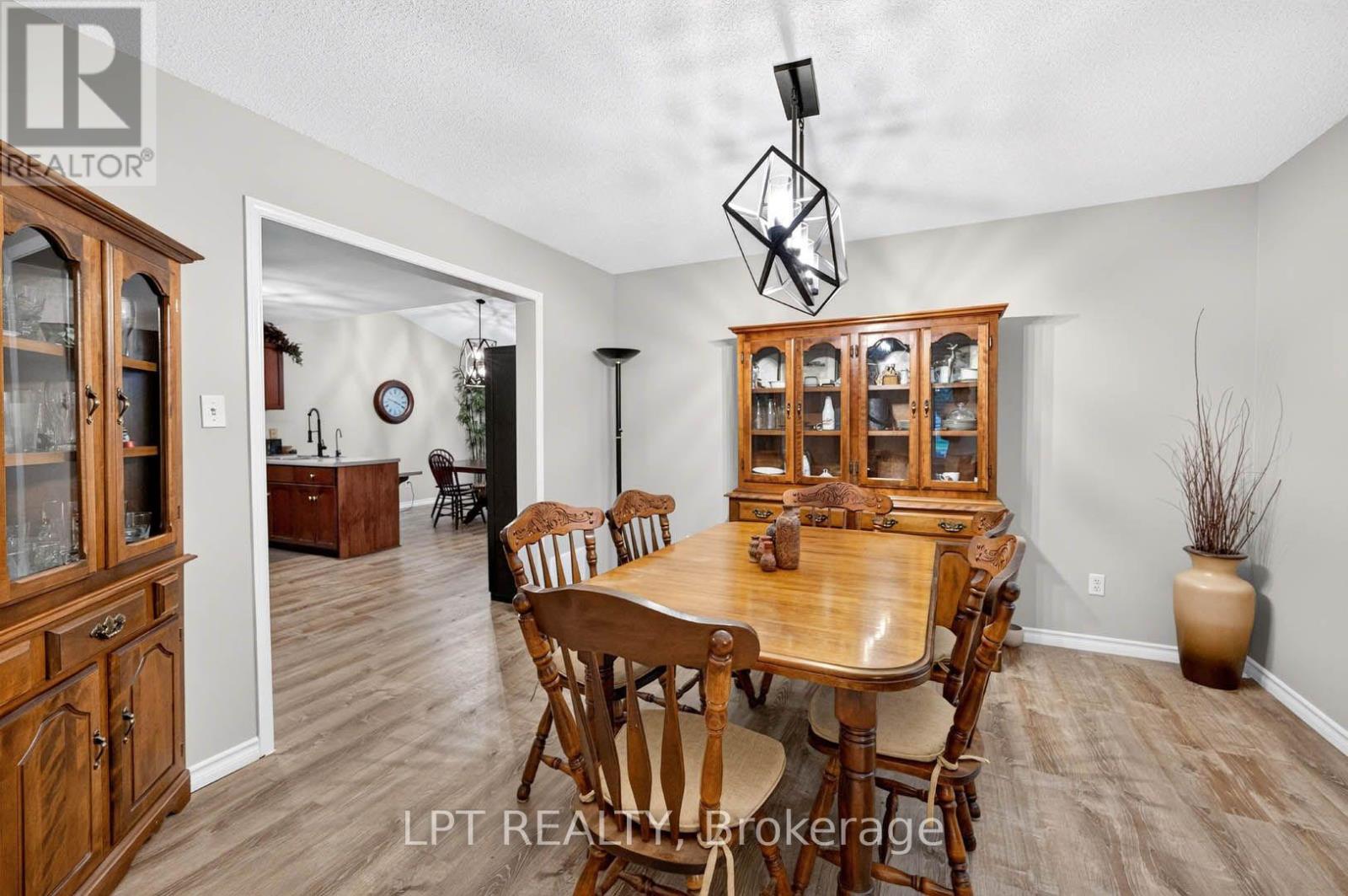 43 Liam Drive, Hamilton, Ontario L9G 4Y1 - Photo 14 - X13691332