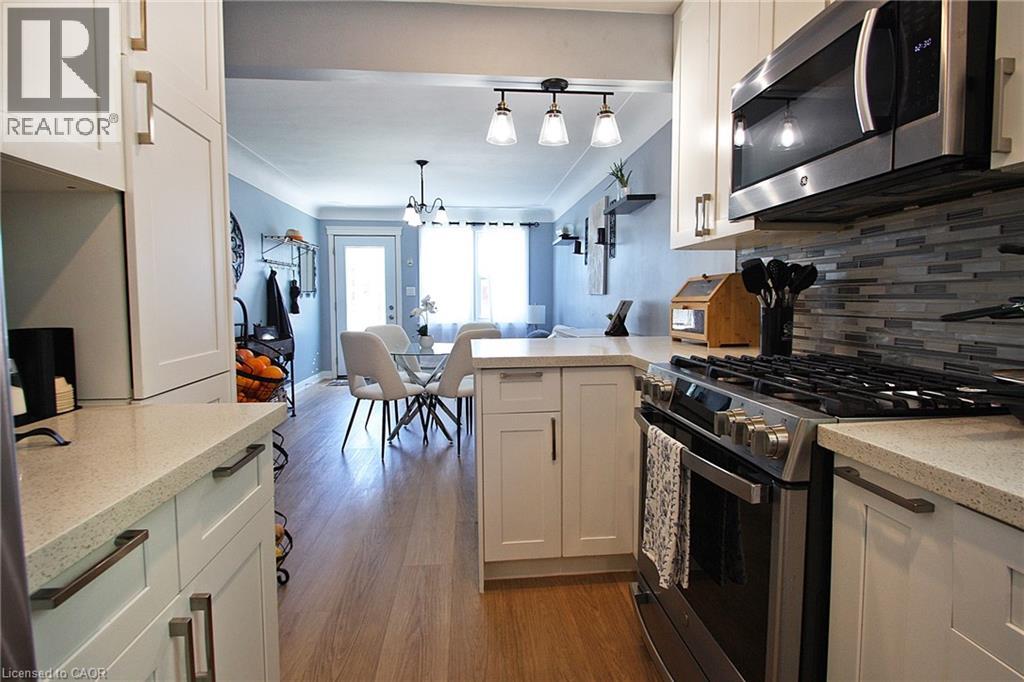 7 Lampton Place, Hamilton, Ontario  L8H 6J7 - Photo 10 - 40855366