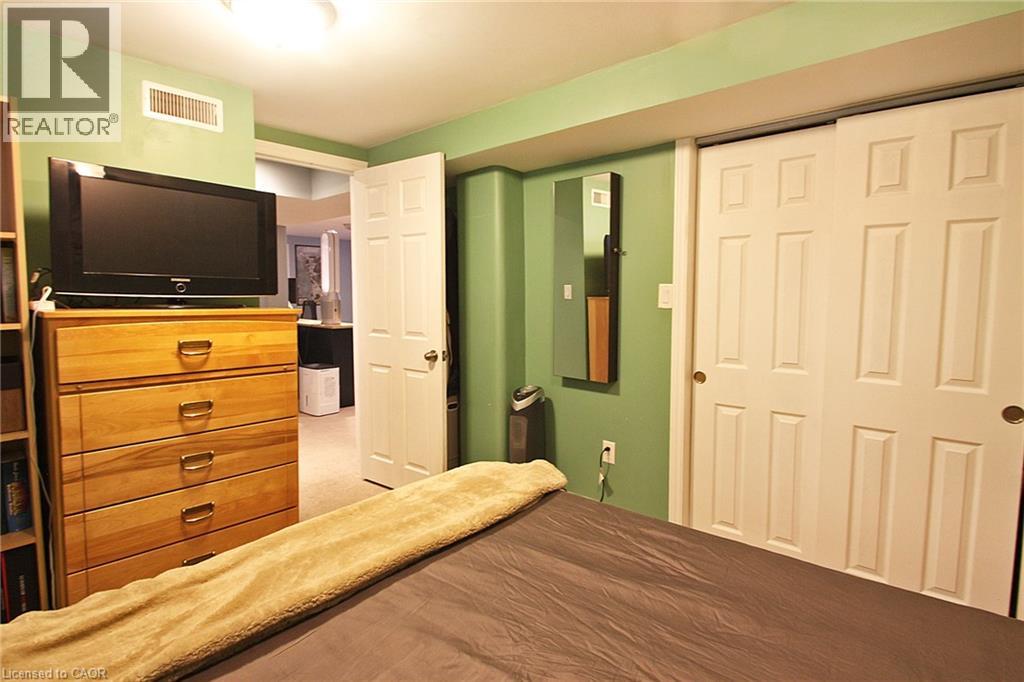7 Lampton Place, Hamilton, Ontario  L8H 6J7 - Photo 23 - 40855366