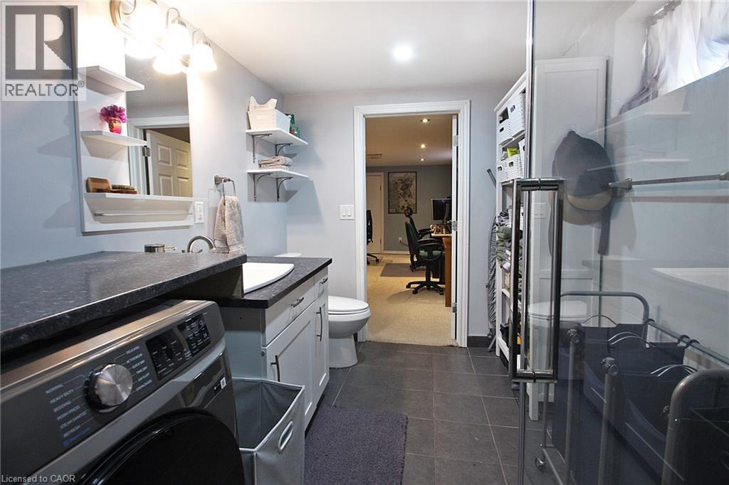 7 Lampton Place, Hamilton, Ontario  L8H 6J7 - Photo 25 - 40855366