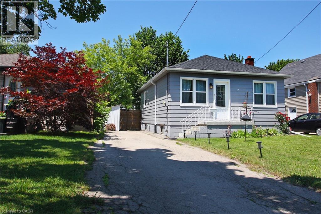 7 Lampton Place, Hamilton, Ontario  L8H 6J7 - Photo 5 - 40855366