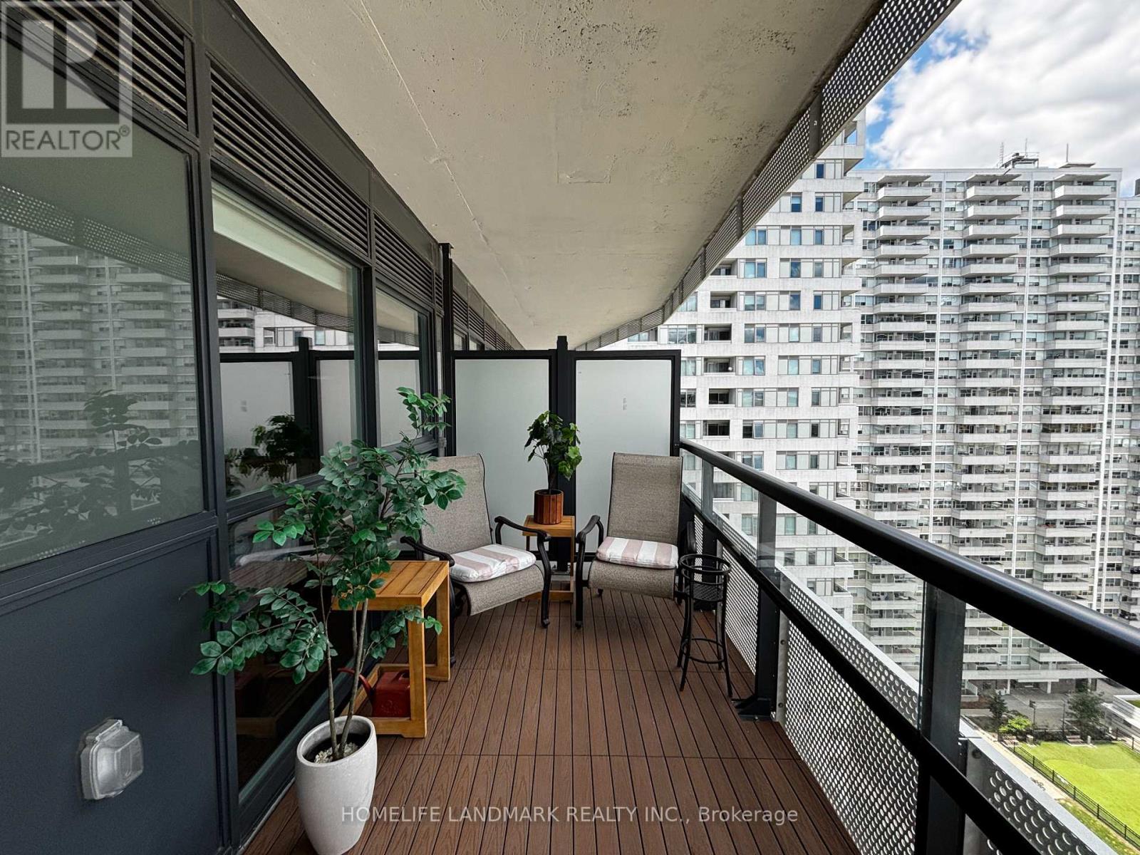 1408 - 11 Lillian Street, Toronto, Ontario  M4S 0C3 - Photo 19 - C13601256