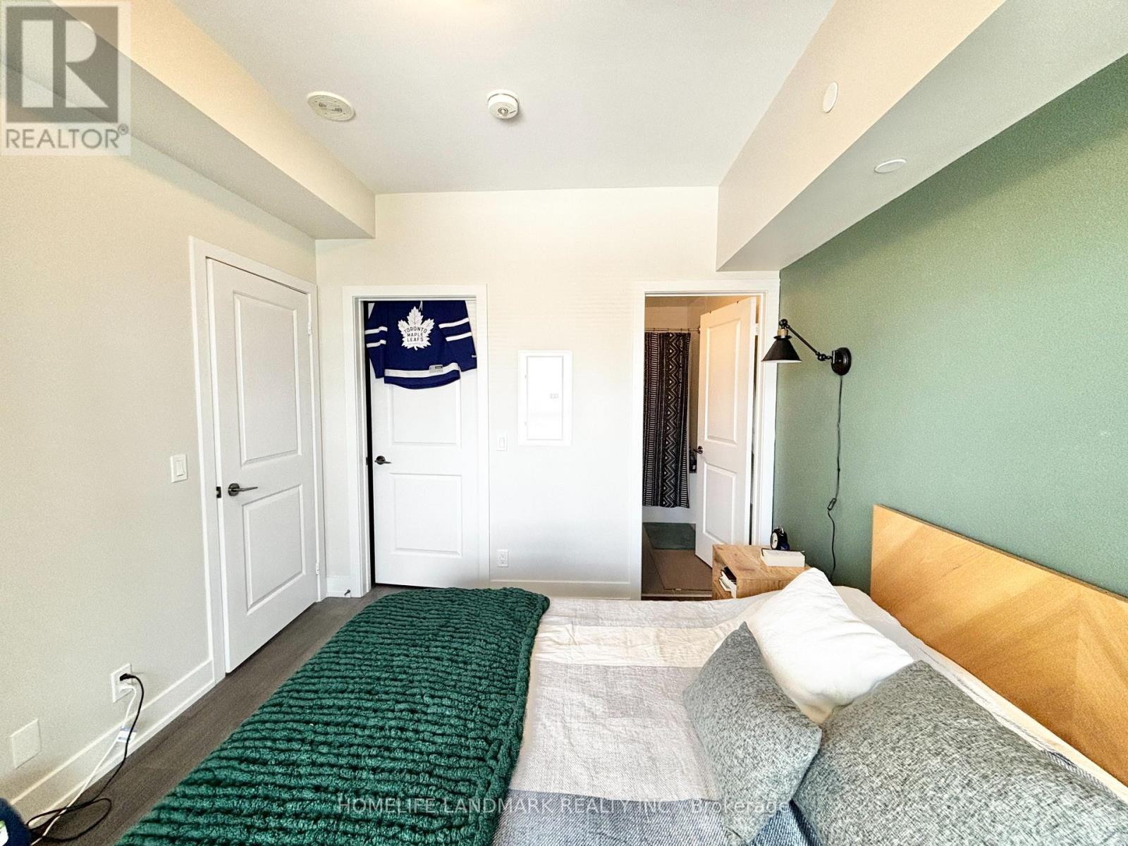 1408 - 11 Lillian Street, Toronto, Ontario  M4S 0C3 - Photo 3 - C13601256
