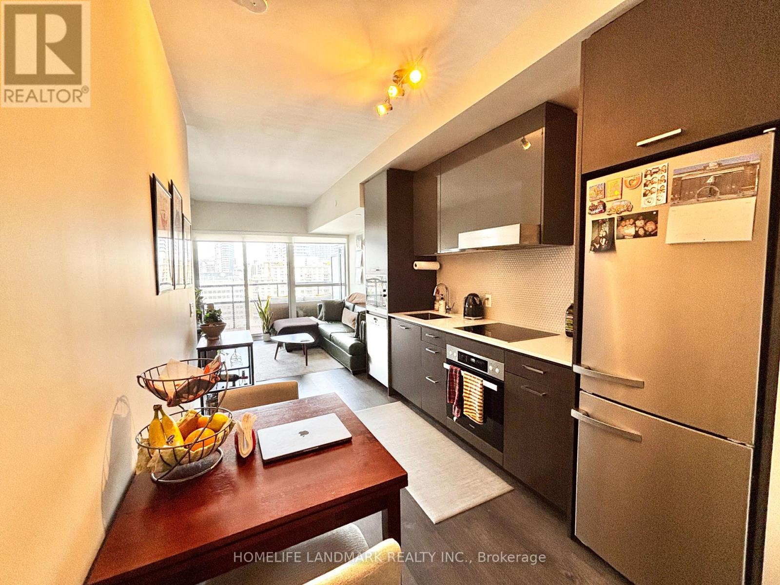1408 - 11 Lillian Street, Toronto, Ontario  M4S 0C3 - Photo 8 - C13601256