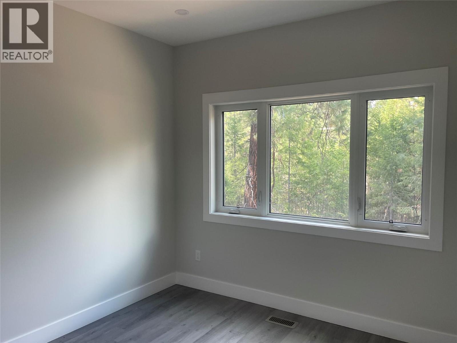 160 3rd Avenue, Christina Lake, British Columbia V0H 1E0 - Photo 17 - 10375864