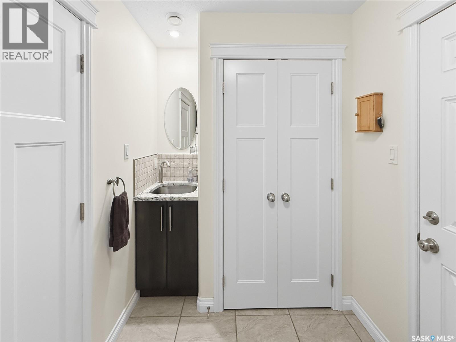 845 Prestwick Drive, Swift Current, Saskatchewan  S9H 1J2 - Photo 28 - SK045755