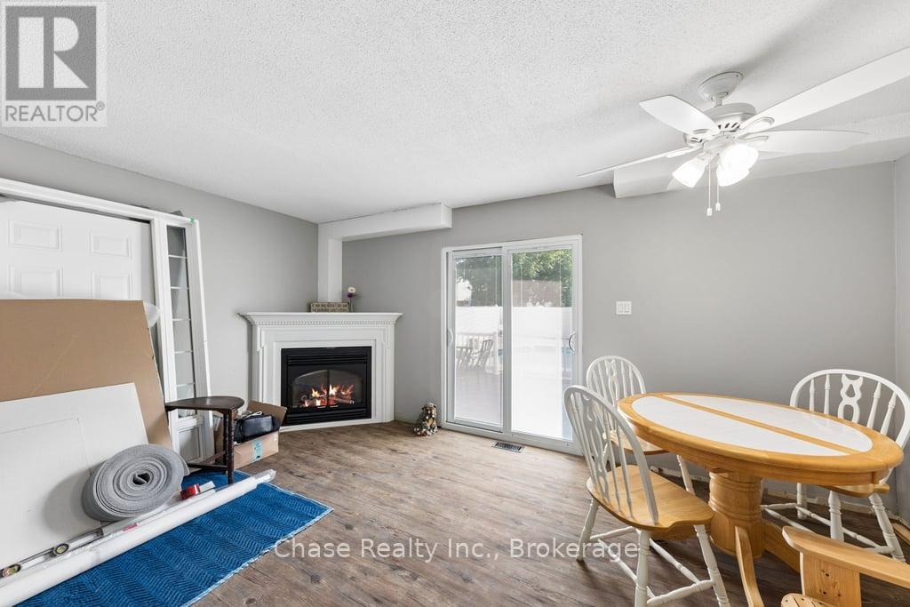 54 Edward Street, Penetanguishene, Ontario  L9M 1J8 - Photo 24 - S13691382