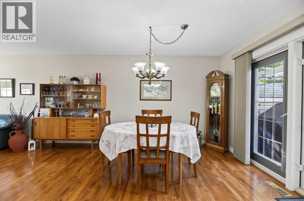 223 10 Avenue NE, Sundre, Alberta  T0M 1X0 - Photo 8 - A2334969