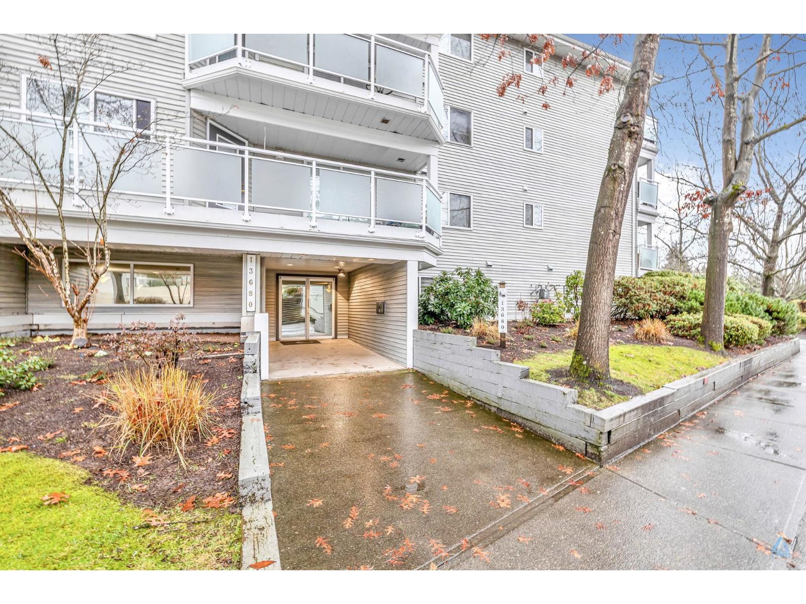 307 13680 84 Avenue, Surrey, British Columbia  V3W 0T6 - Photo 2 - R3156680