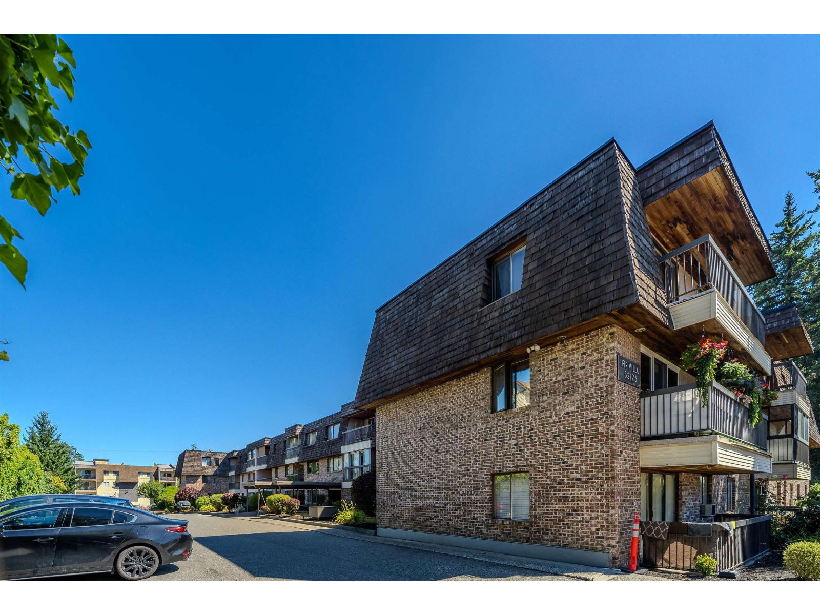 317 32175 Old Yale Road, Abbotsford, British Columbia  V2T 2C8 - Photo 2 - R3156776