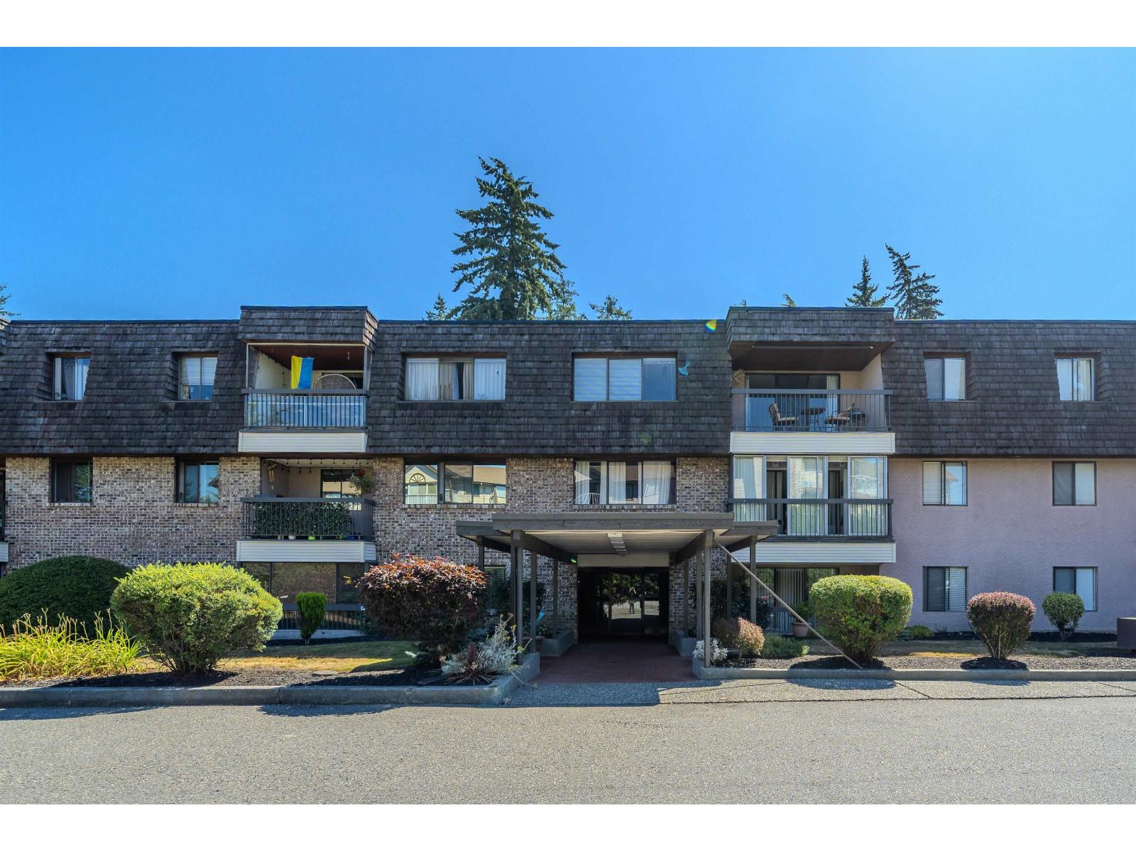 317 32175 OLD YALE ROAD, Abbotsford, British Columbia
