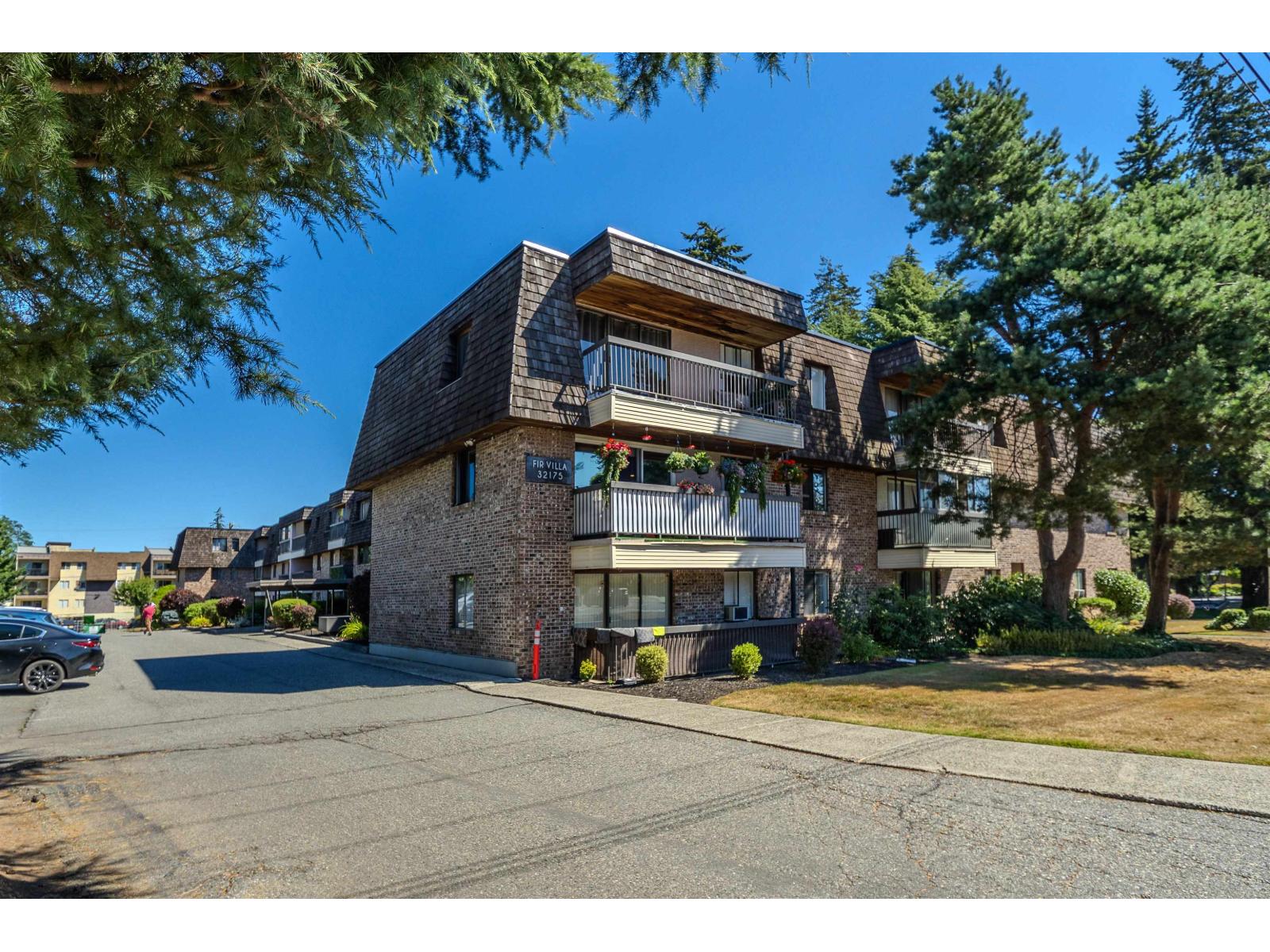 317 32175 Old Yale Road, Abbotsford, British Columbia  V2T 2C8 - Photo 3 - R3156776