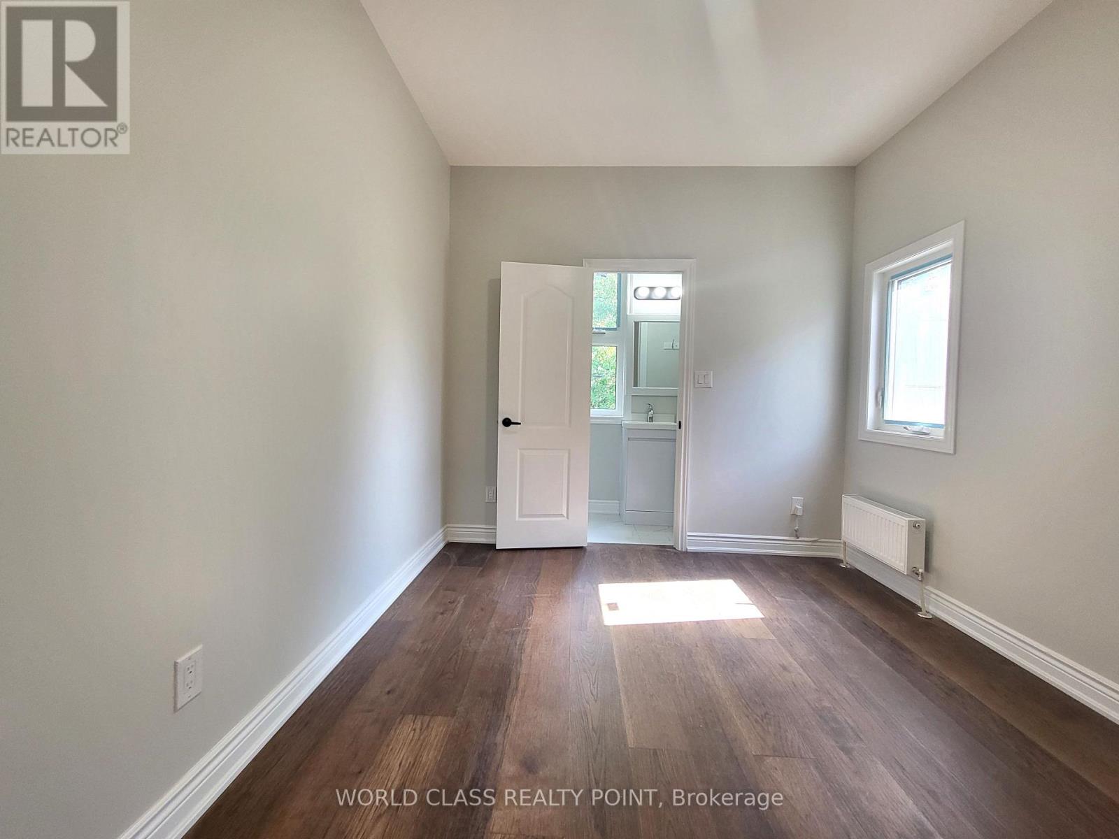 2 - 49 Vine Avenue, Toronto, Ontario  M6P 1V6 - Photo 10 - W13690112
