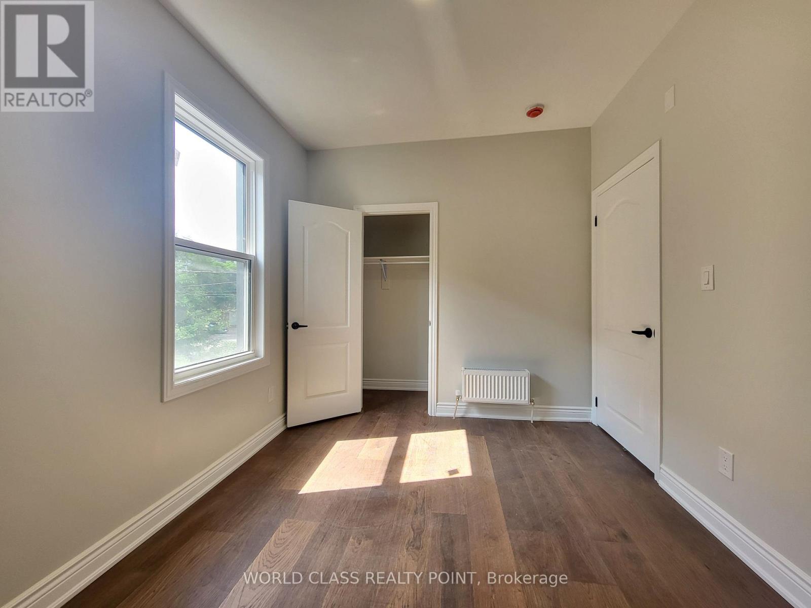 2 - 49 Vine Avenue, Toronto, Ontario  M6P 1V6 - Photo 8 - W13690112