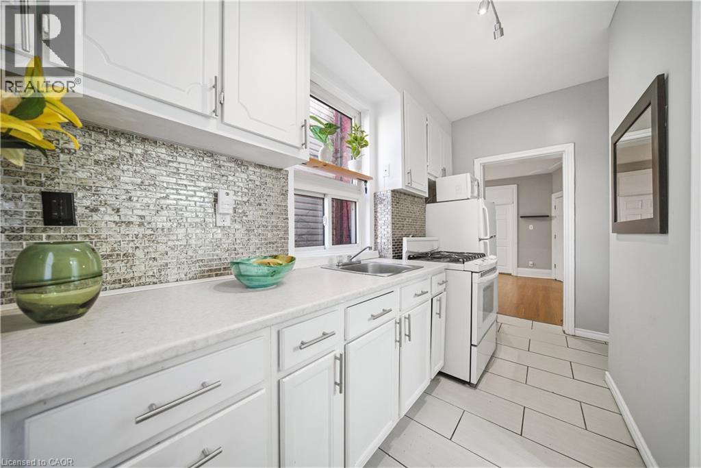 107 Queen Street S, Hamilton, Ontario  L8P 3R9 - Photo 12 - 40845327