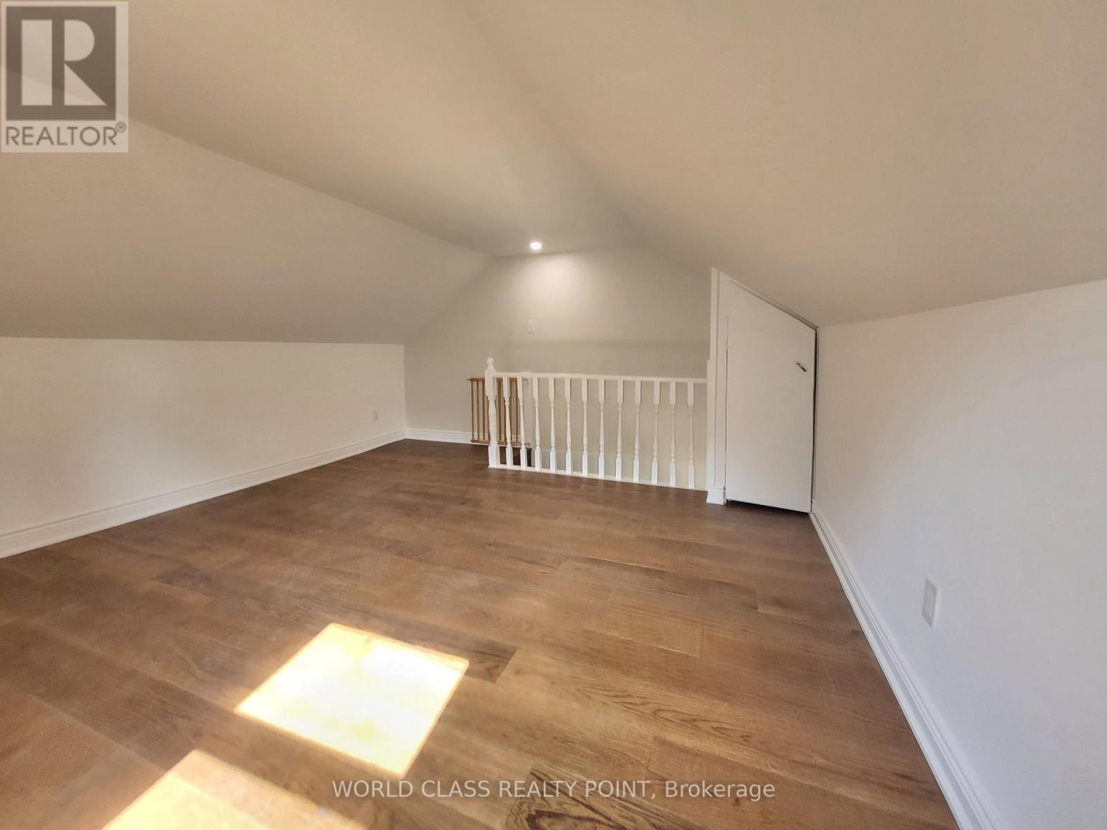 2 - 49 Vine Avenue, Toronto, Ontario  M6P 1V6 - Photo 18 - W13690112