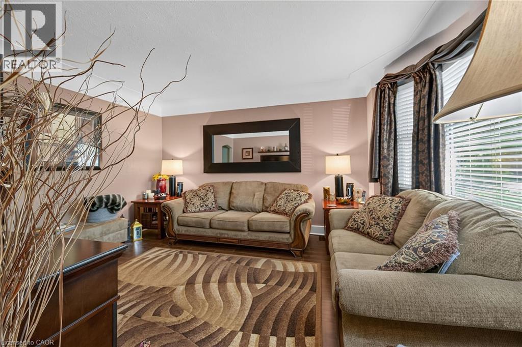 180 East 25th Street, Hamilton, Ontario  L8V 3A5 - Photo 7 - 40850324