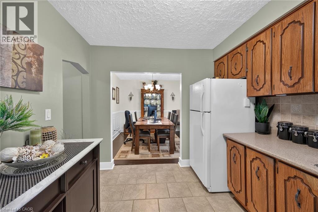 180 East 25th Street, Hamilton, Ontario  L8V 3A5 - Photo 15 - 40850324
