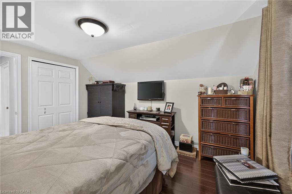 180 East 25th Street, Hamilton, Ontario  L8V 3A5 - Photo 27 - 40850324