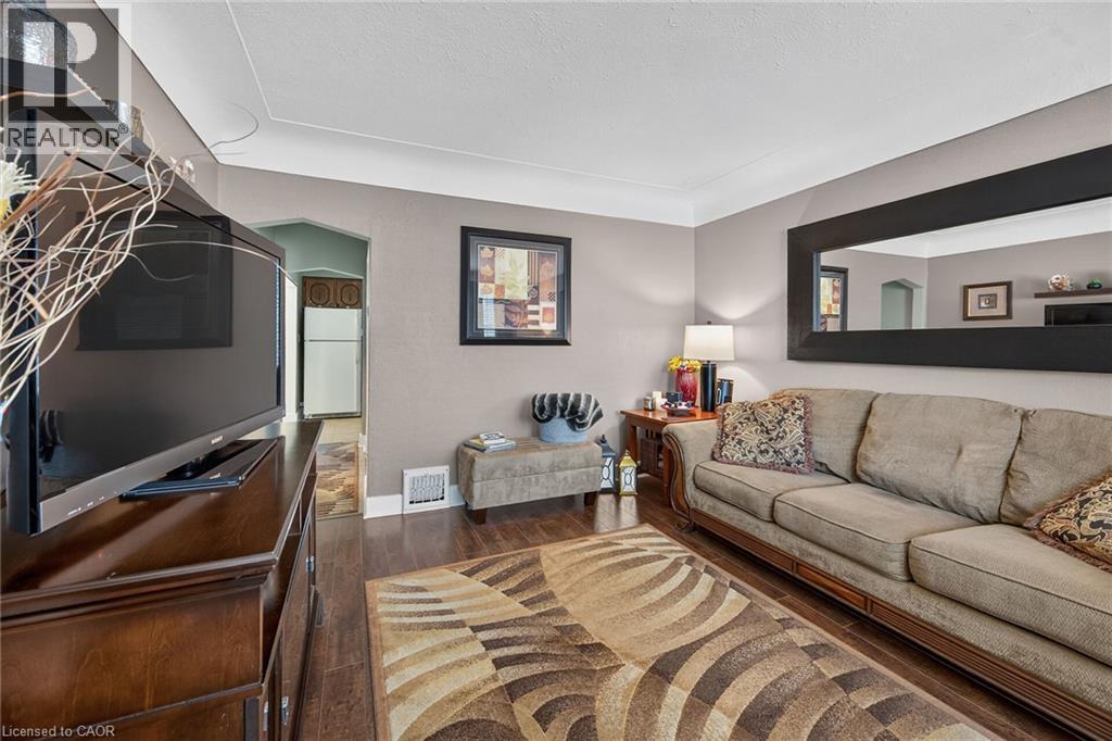 180 East 25th Street, Hamilton, Ontario  L8V 3A5 - Photo 8 - 40850324