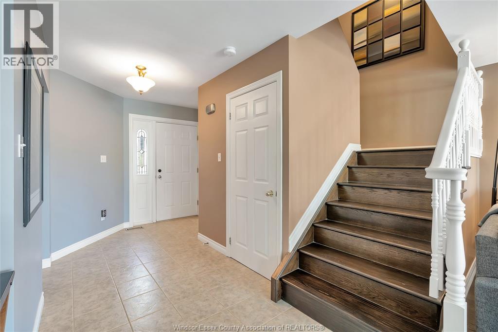 65 Fairway Crescent, Amherstburg, Ontario  N9V 3T7 - Photo 4 - 26020256