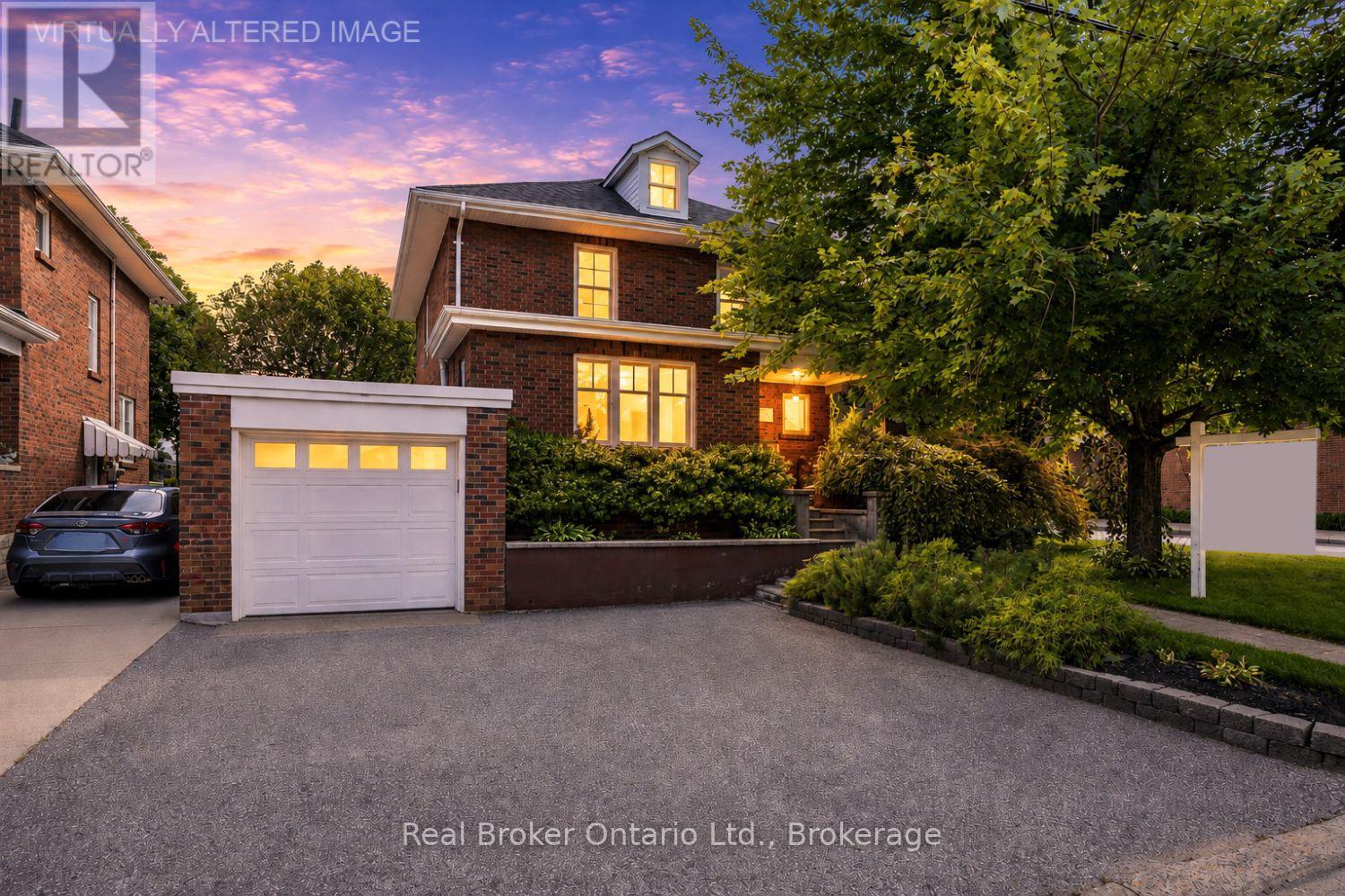 55 WELLINGTON STREET, Clarington, Ontario