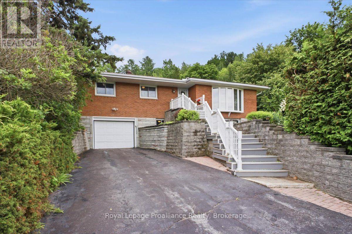 68 Riverside Parkway, Quinte West, Ontario  K0K 2C0 - Photo 2 - X13691516