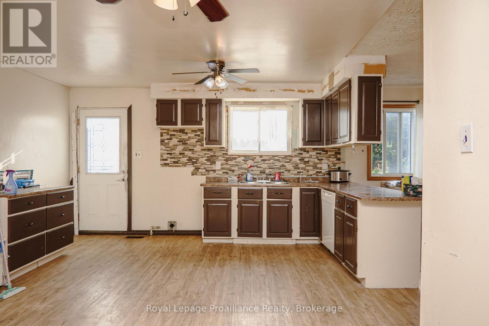 10 Wooler Road, Quinte West, Ontario  K8V 4J5 - Photo 8 - X13691594