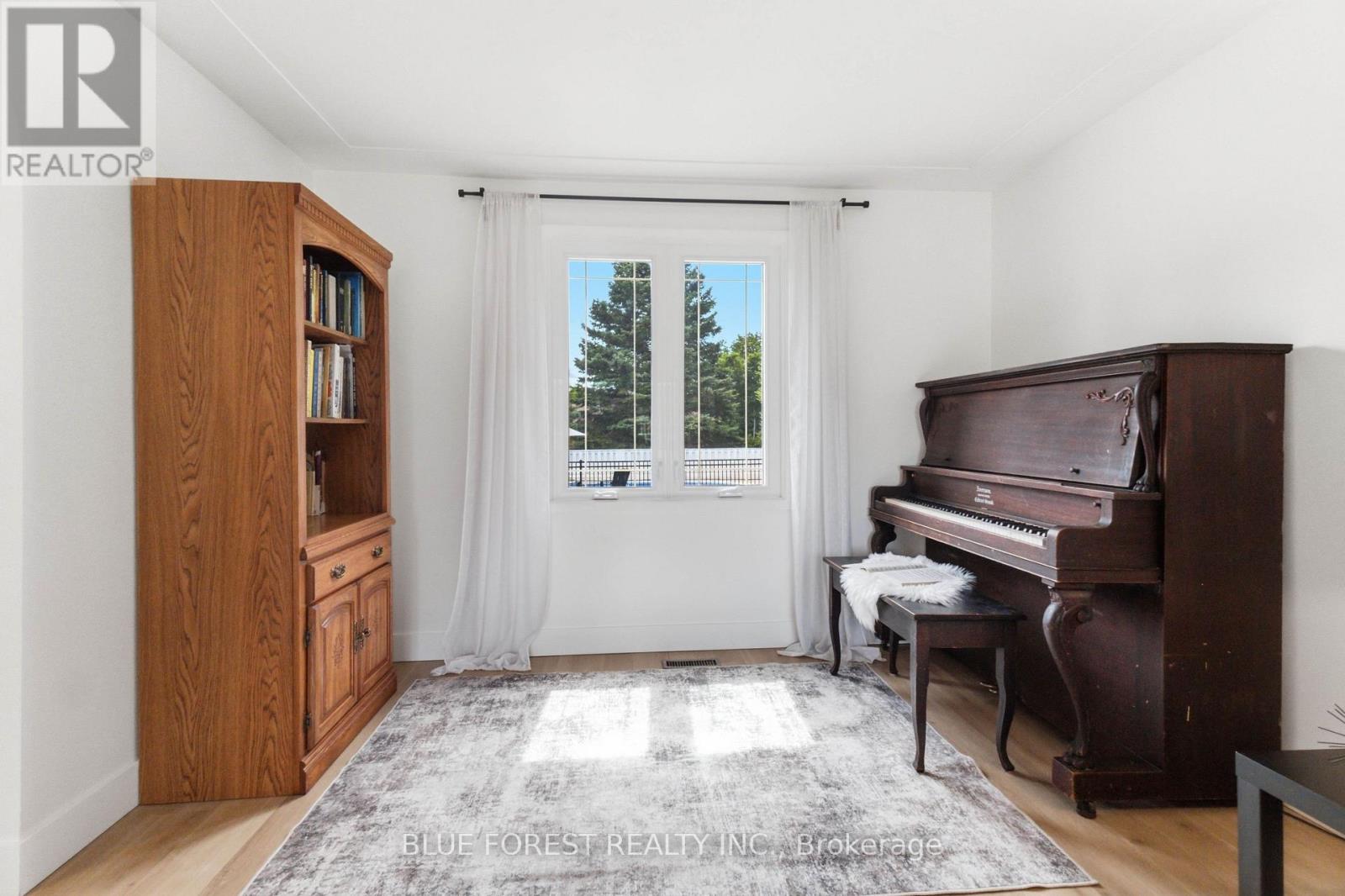 3629 Catherine Street, Thames Centre, Ontario  N0L 1G1 - Photo 10 - X13691498