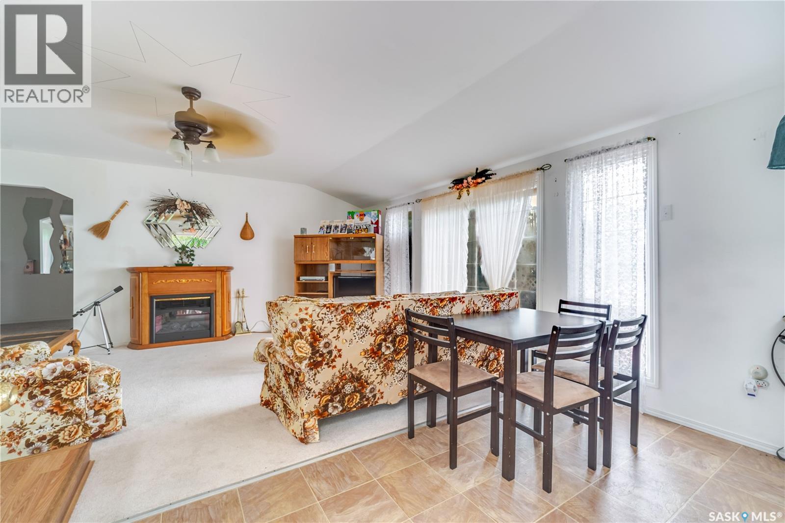 547 Douglas Drive, Buffalo Pound Lake, Saskatchewan  S6H 3E6 - Photo 10 - SK044271