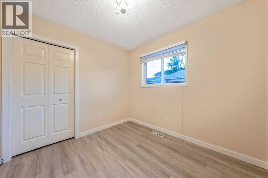 2016 Country Hills Circle NW, Calgary, Alberta  T3K 4Z2 - Photo 19 - A2323882