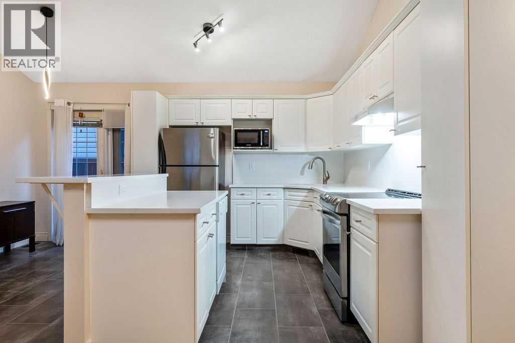 2016 Country Hills Circle NW, Calgary, Alberta  T3K 4Z2 - Photo 9 - A2323882
