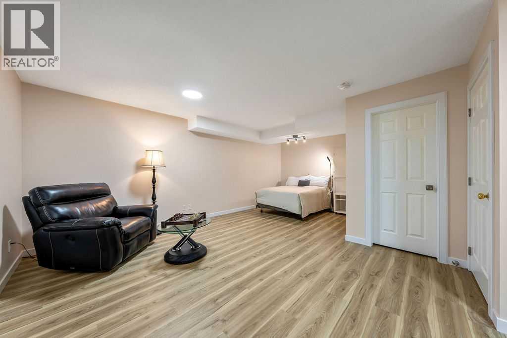 2016 Country Hills Circle NW, Calgary, Alberta  T3K 4Z2 - Photo 22 - A2323882