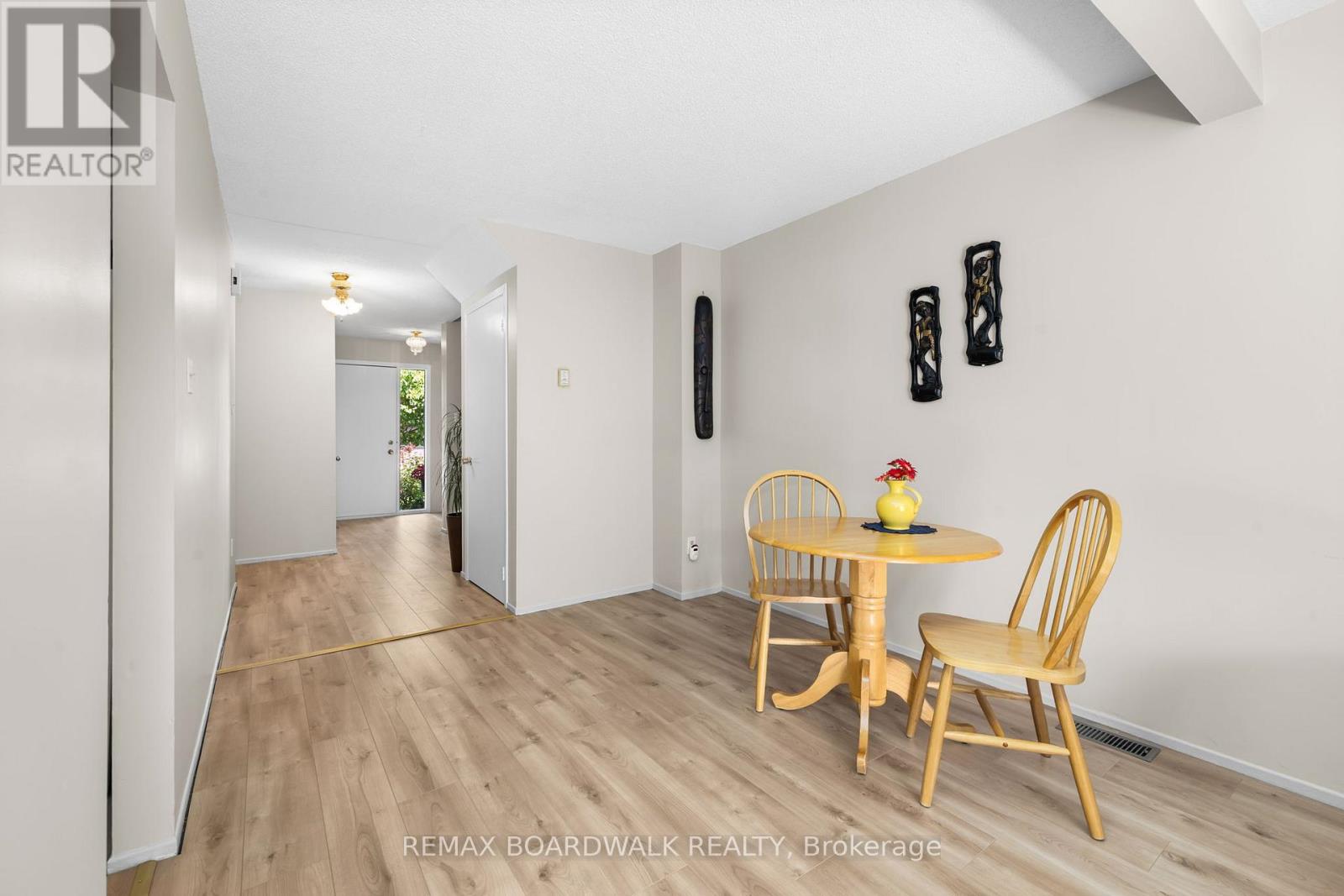 52 Baneberry Crescent, Ottawa, Ontario  K2L 2Y4 - Photo 11 - X13691510