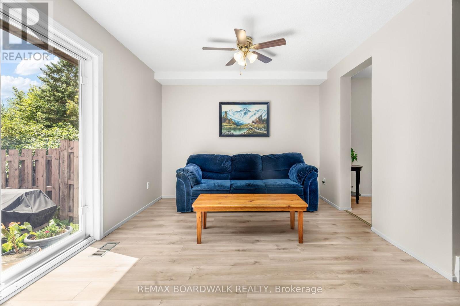 52 Baneberry Crescent, Ottawa, Ontario  K2L 2Y4 - Photo 7 - X13691510