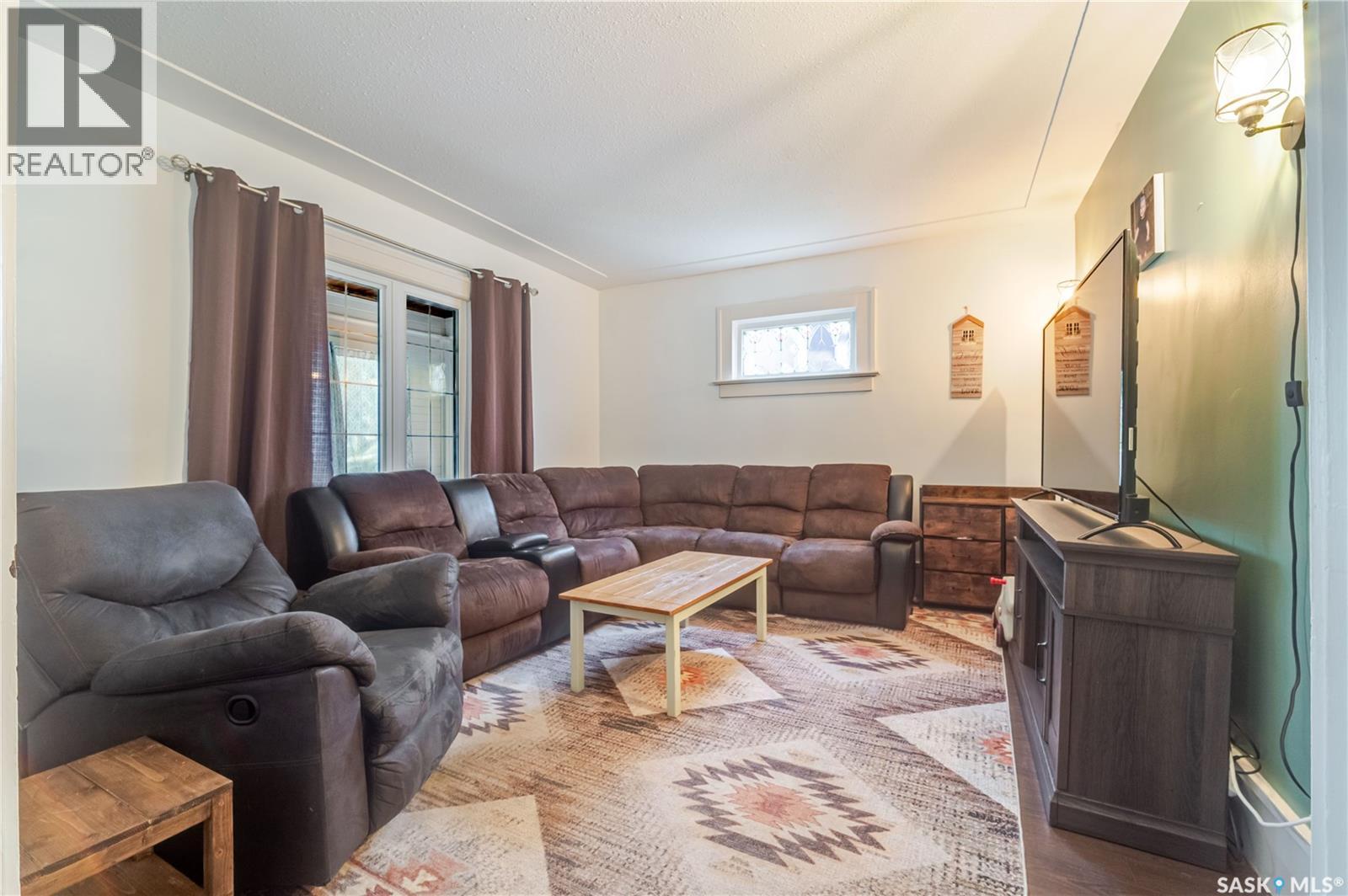 1041 2nd Avenue Nw, Moose Jaw, Saskatchewan  S6H 3R3 - Photo 12 - SK044534