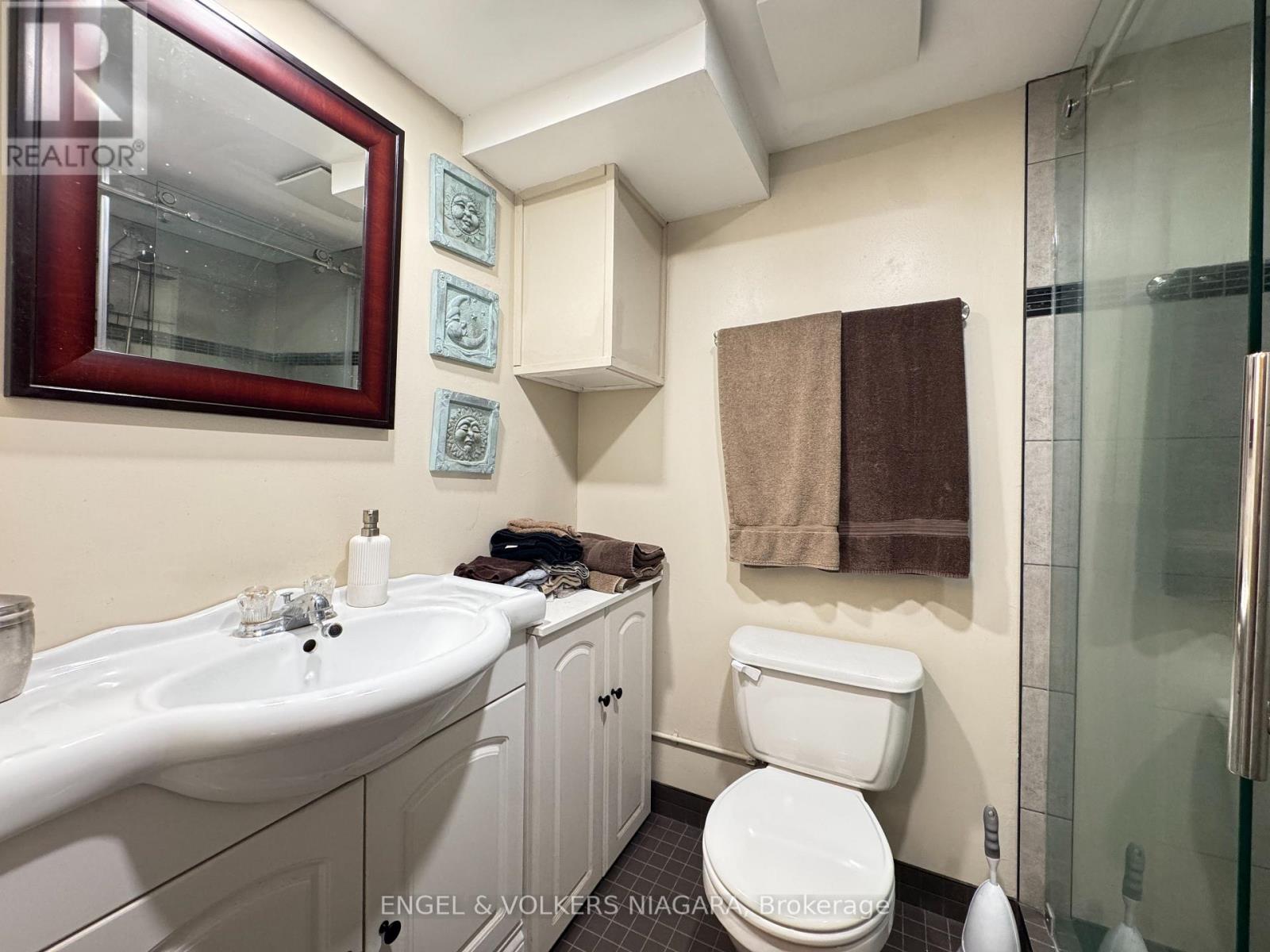 61 Hamilton Street, St. Catharines, Ontario  L2S 1K8 - Photo 43 - X13691588
