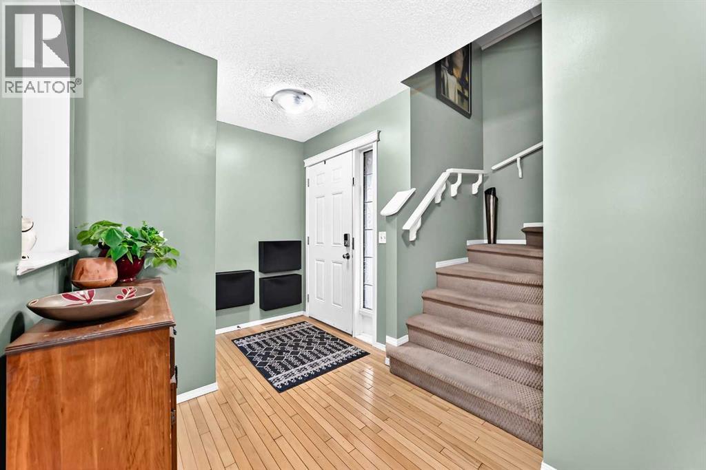 960 Copperfield Boulevard SE, Calgary, Alberta  T2Z 4W7 - Photo 9 - A2337204