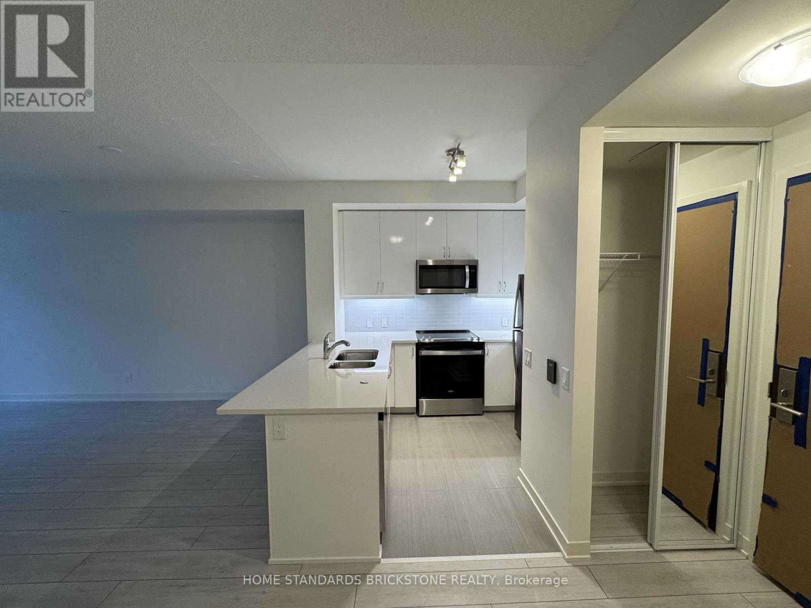 1709 - 4955 Yonge Street, Toronto, Ontario  M2N 5N6 - Photo 2 - C13691476