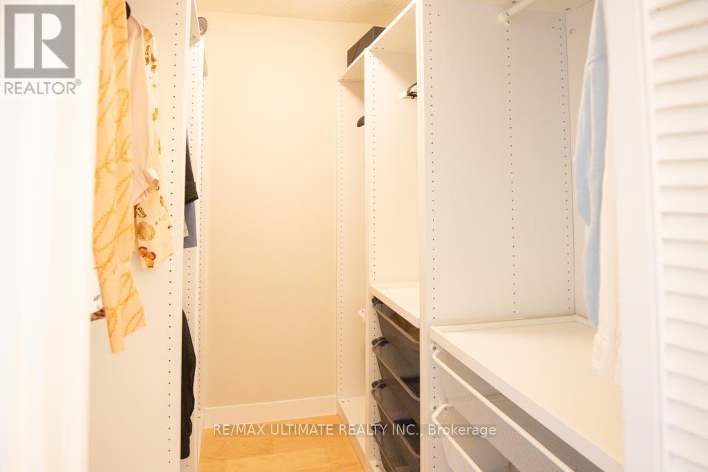 2504 - 75 Wynford Heights Crescent, Toronto, Ontario  M3C 3H9 - Photo 22 - C13691532