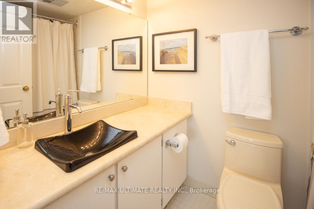 2504 - 75 Wynford Heights Crescent, Toronto, Ontario  M3C 3H9 - Photo 26 - C13691532