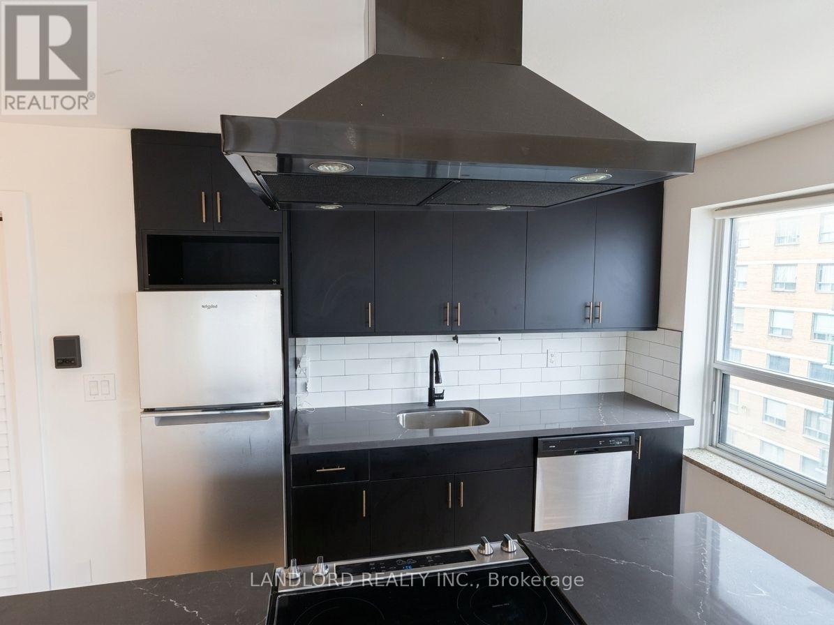 402 - 420 Eglinton Avenue E, Toronto, Ontario  M4P 1L8 - Photo 2 - C13691534