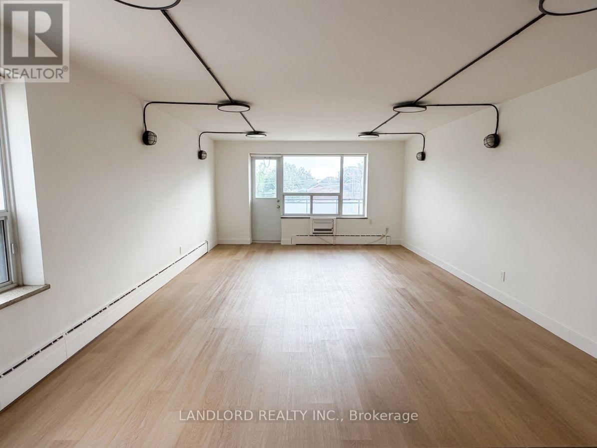 402 - 420 Eglinton Avenue E, Toronto, Ontario  M4P 1L8 - Photo 5 - C13691534