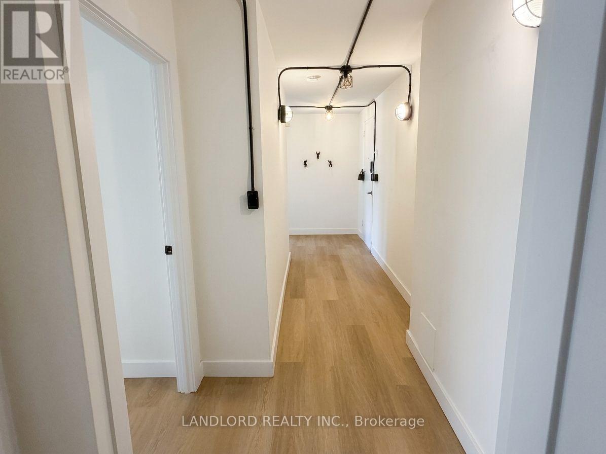 402 - 420 Eglinton Avenue E, Toronto, Ontario  M4P 1L8 - Photo 9 - C13691534