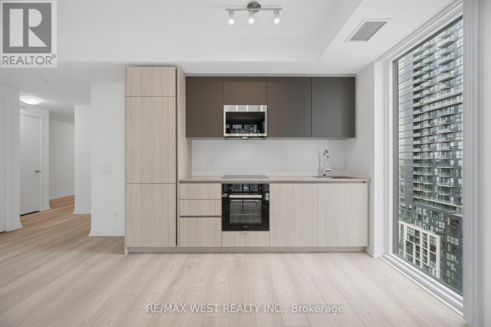 2208 - 400 King Street W, Toronto, Ontario  M5V 0X8 - Photo 12 - C13691552
