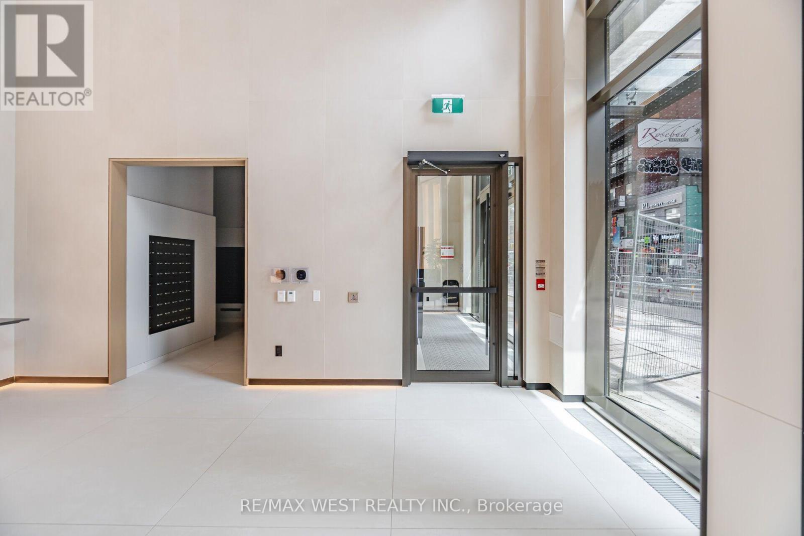 2208 - 400 King Street W, Toronto, Ontario  M5V 0X8 - Photo 30 - C13691552