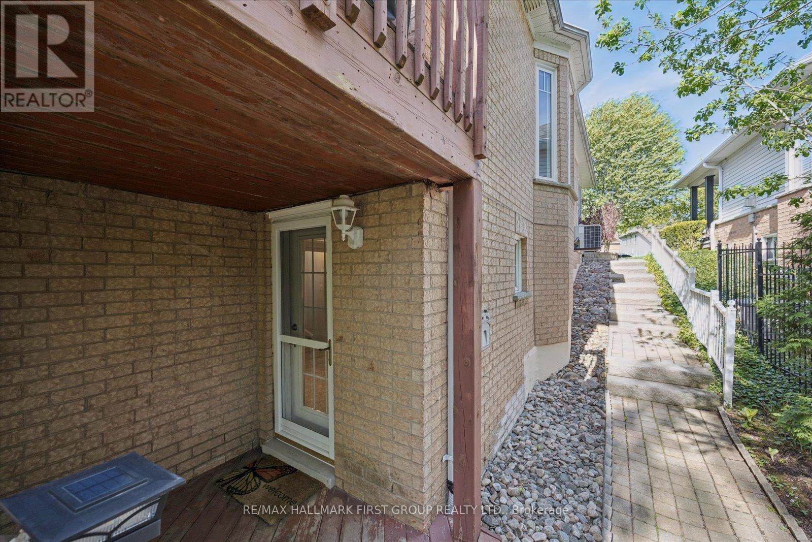 1028 Highbrooke Court, Oshawa, Ontario  L1K 2K6 - Photo 24 - E13691452