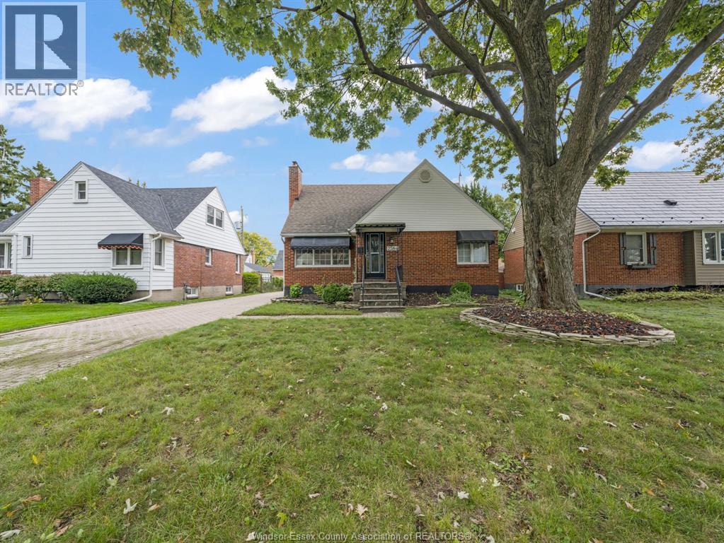 MLS# 26020272: 2584 CHILVER, Windsor, Canada